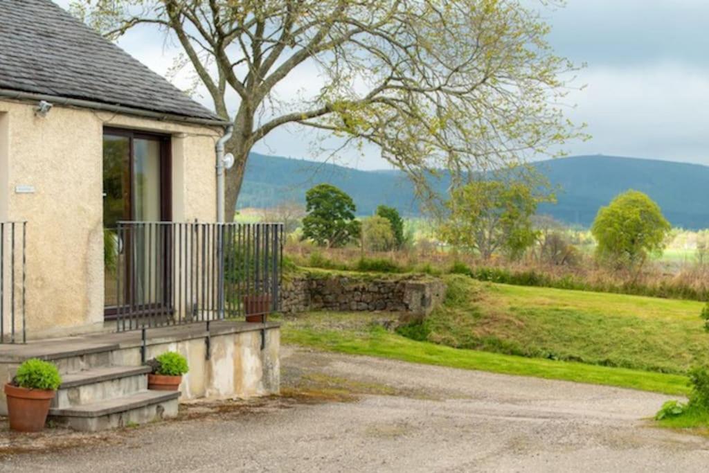 Foulis Cottage, Foulis Estate, Highland Scotland Ardullie Kültér fotó